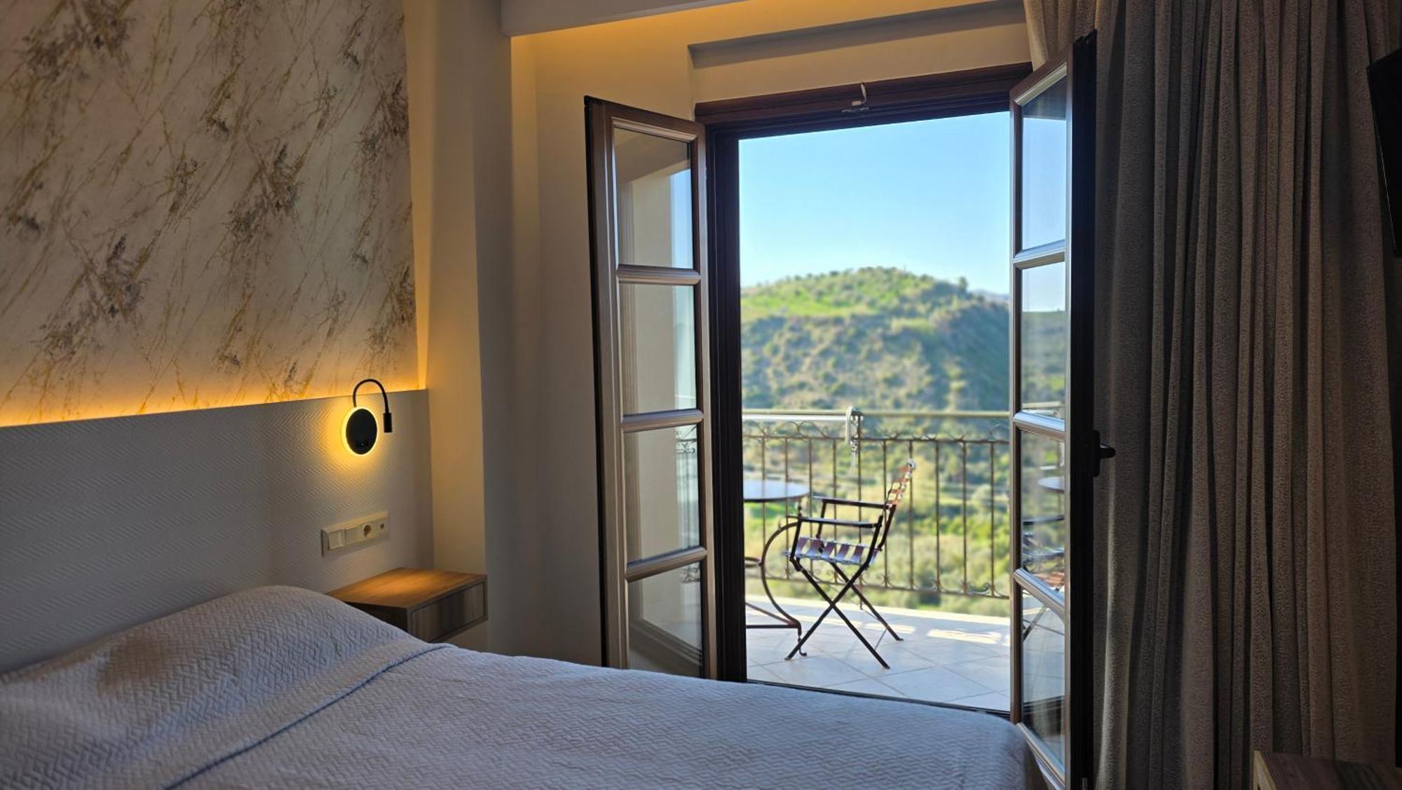 Bacchus Hotel Olümpia Kültér fotó