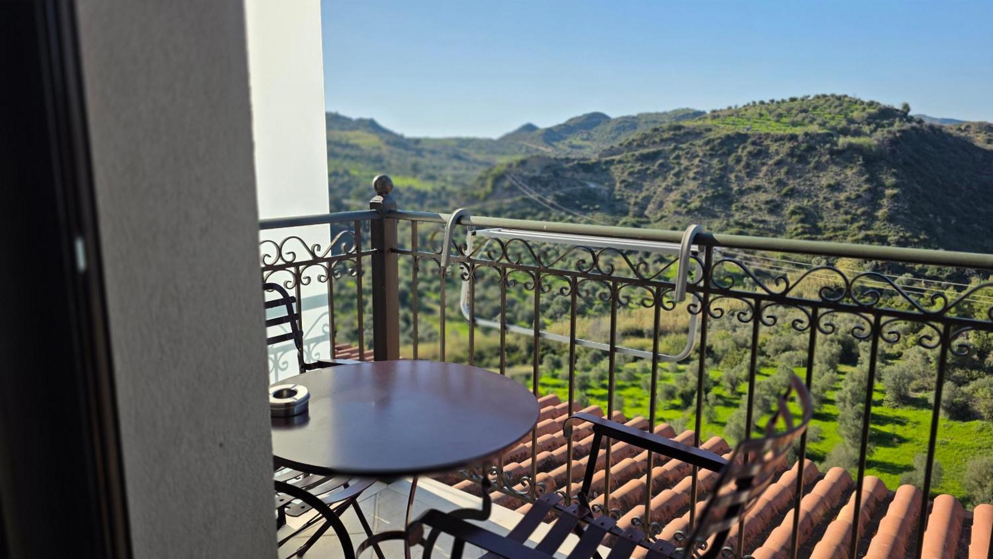 Bacchus Hotel Olümpia Kültér fotó